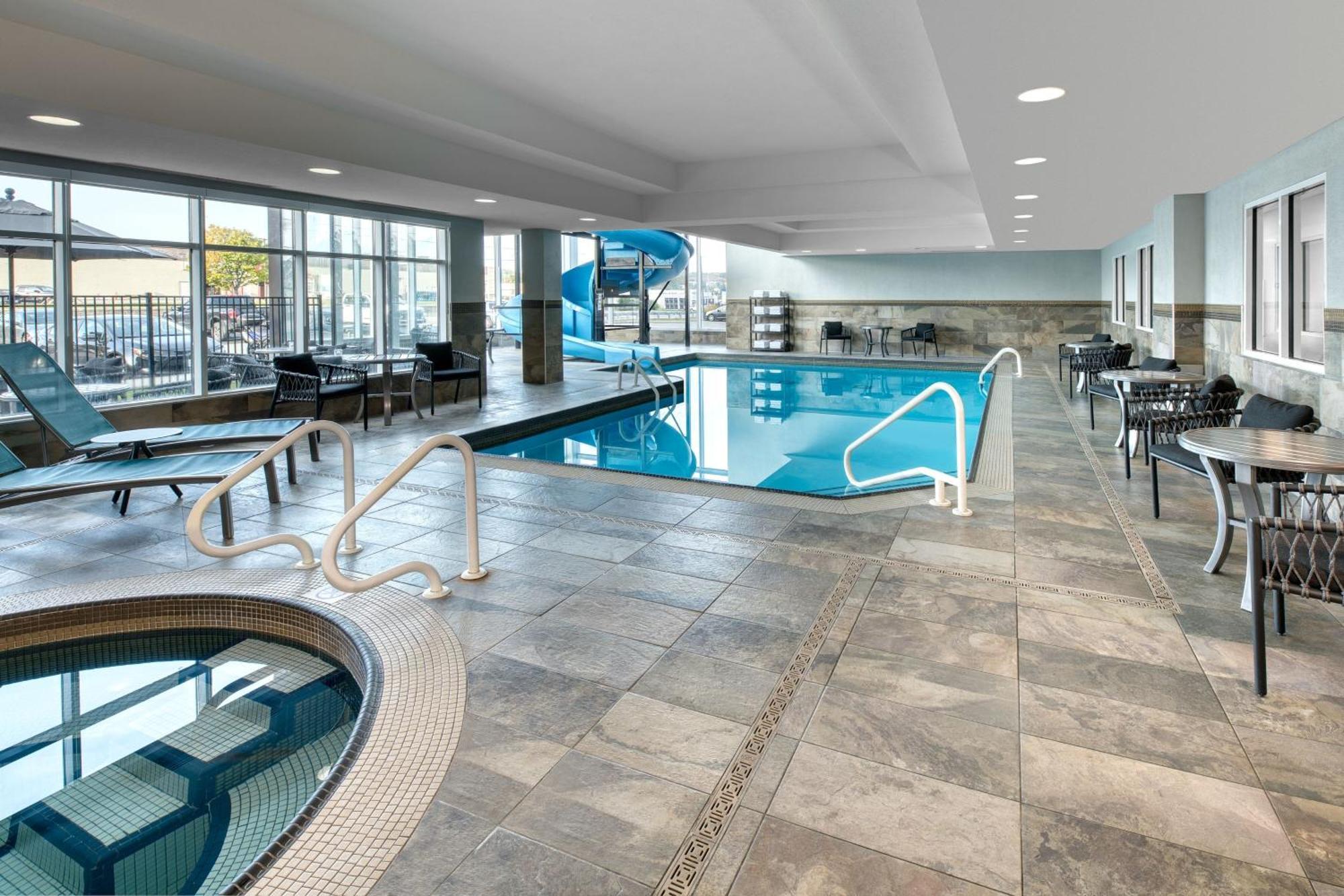 Towneplace Suites By Marriott Sudbury Zewnętrze zdjęcie