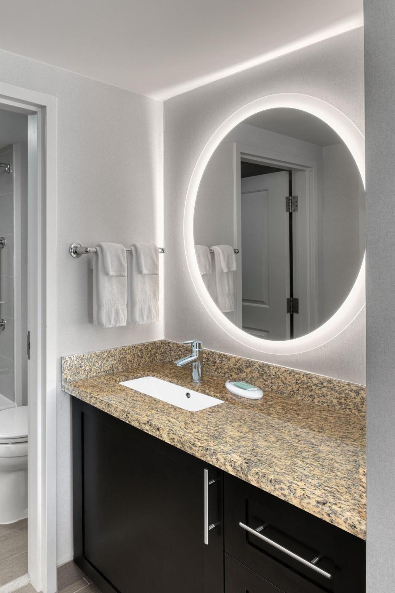 Towneplace Suites By Marriott Sudbury Zewnętrze zdjęcie