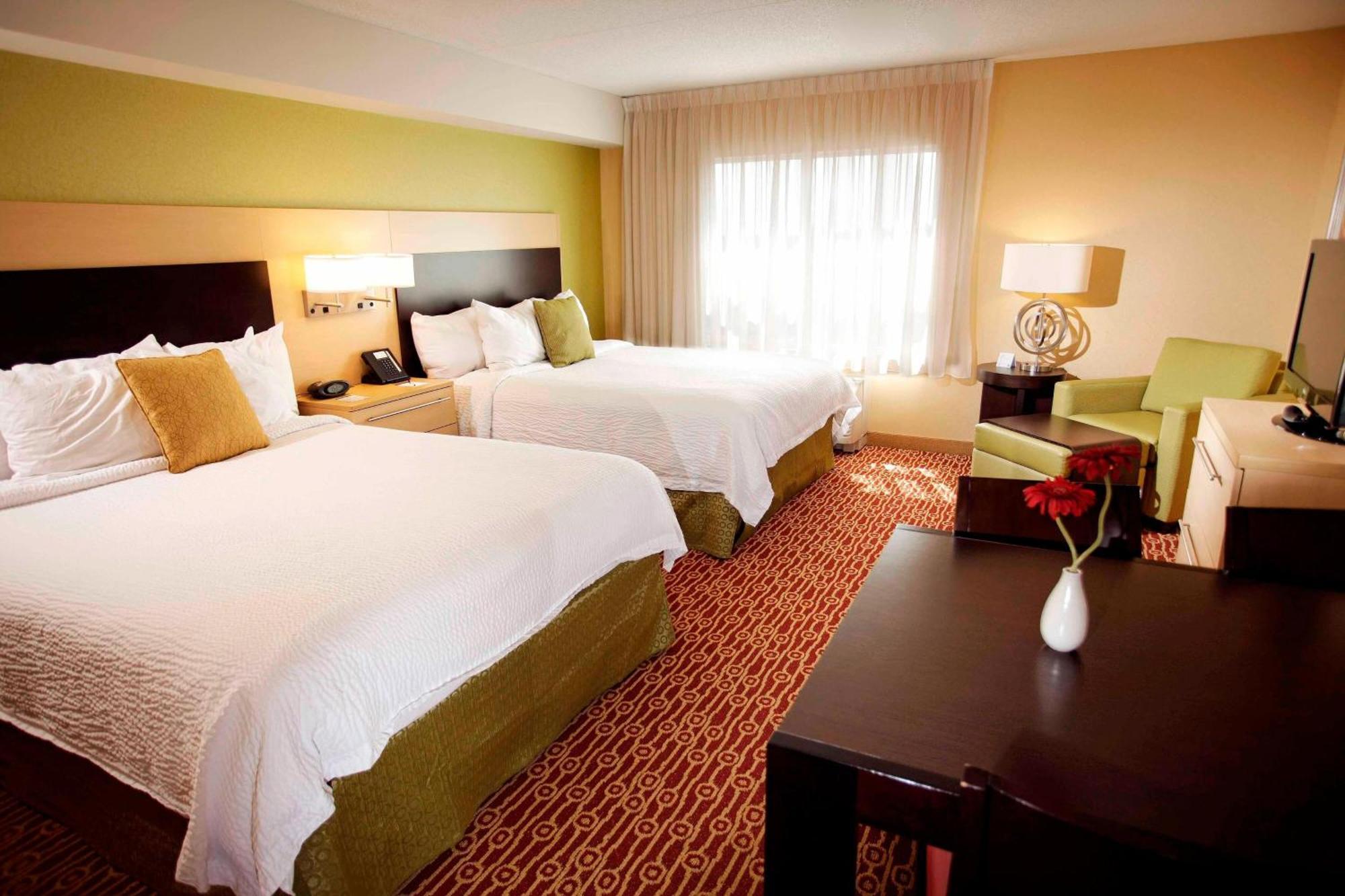 Towneplace Suites By Marriott Sudbury Zewnętrze zdjęcie