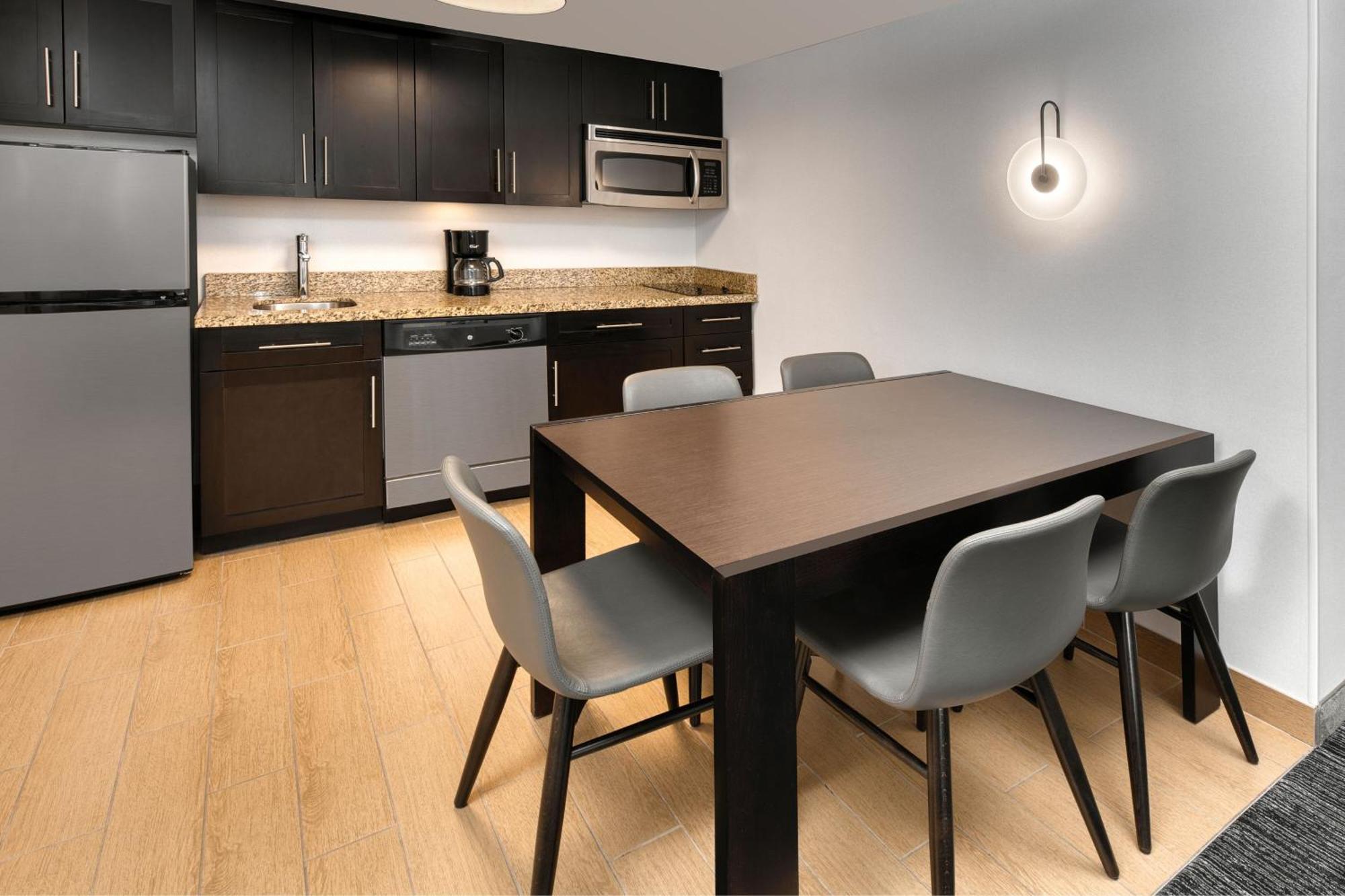Towneplace Suites By Marriott Sudbury Zewnętrze zdjęcie